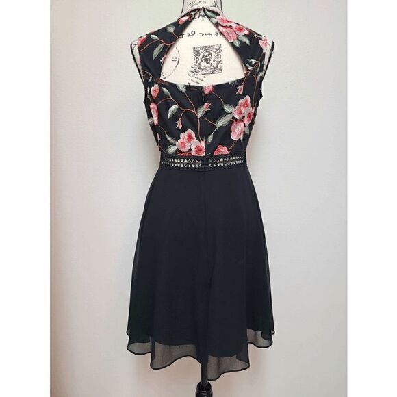 🌹Rose Embroidered Elegant Romantic Cocktail Classy Floral Dress XXL NWT - Picture 8 of 16